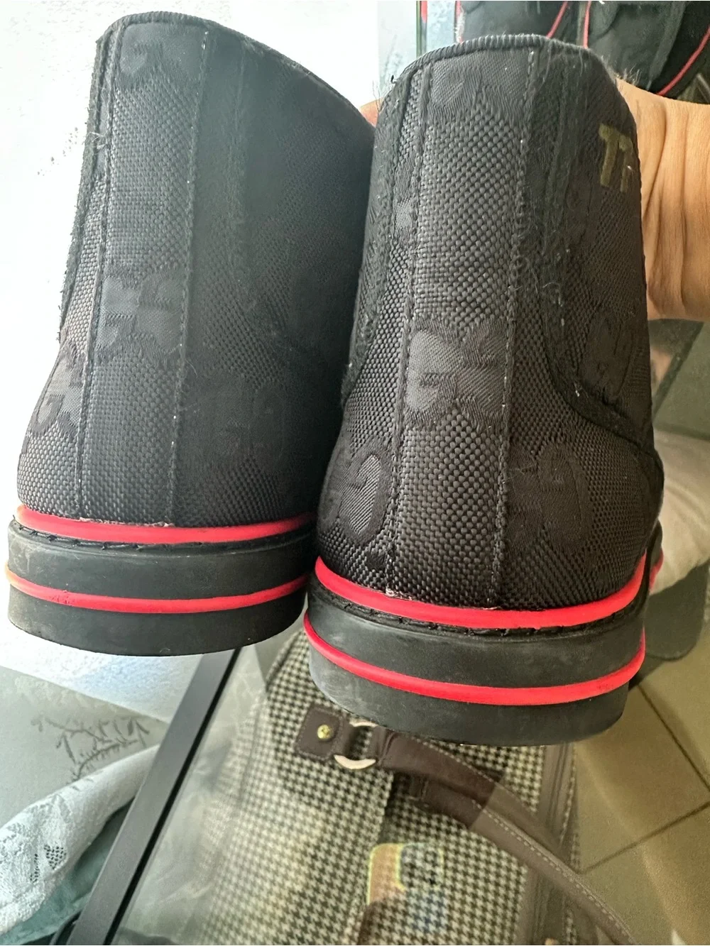 Gucci Black High-Top Sneakers with Red & Green Stripe Accent - Picture 5 of 9
